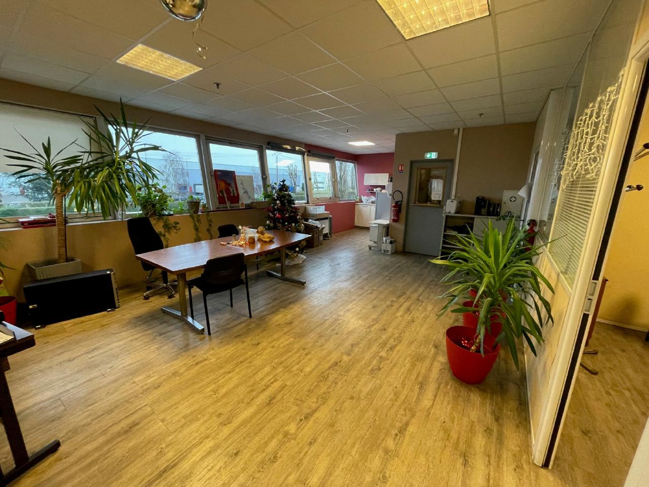 Local d'activité Marly-la-Ville 1661m² Location local d'activité Marly-la-Ville Val-d'Oise OLACT2426616 3